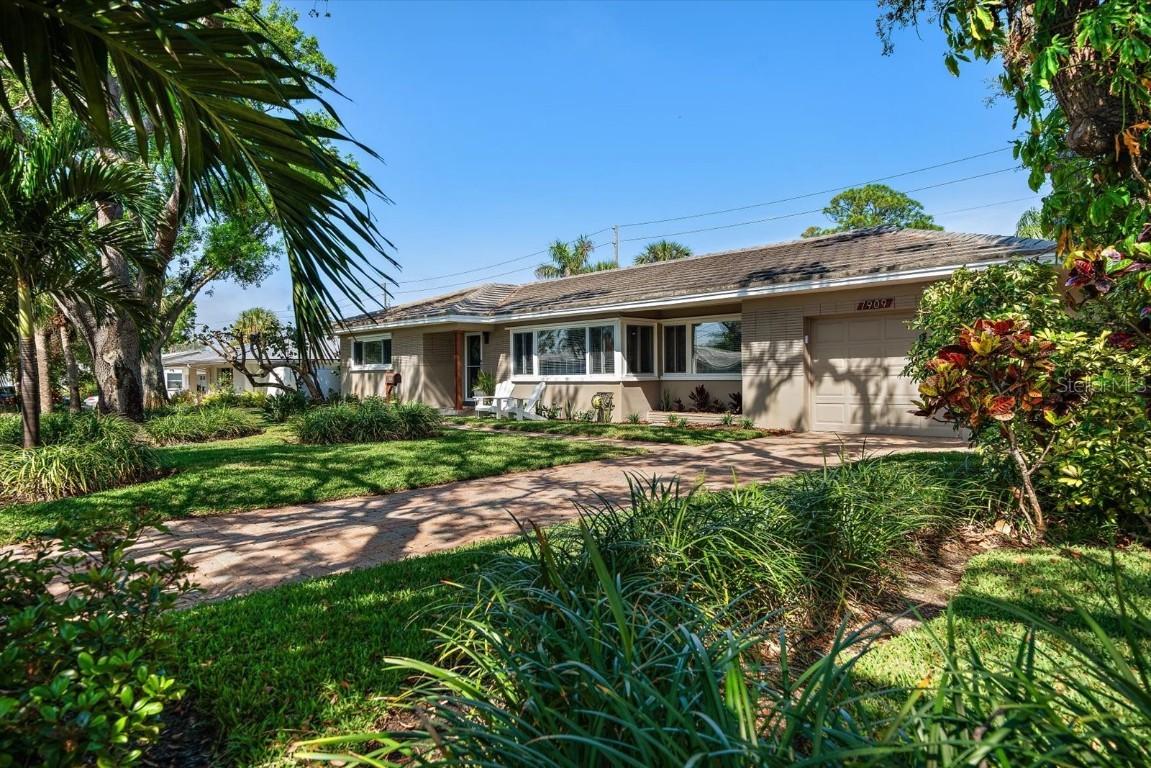 7909 Garden Dr., St Petersburg, FL 33710