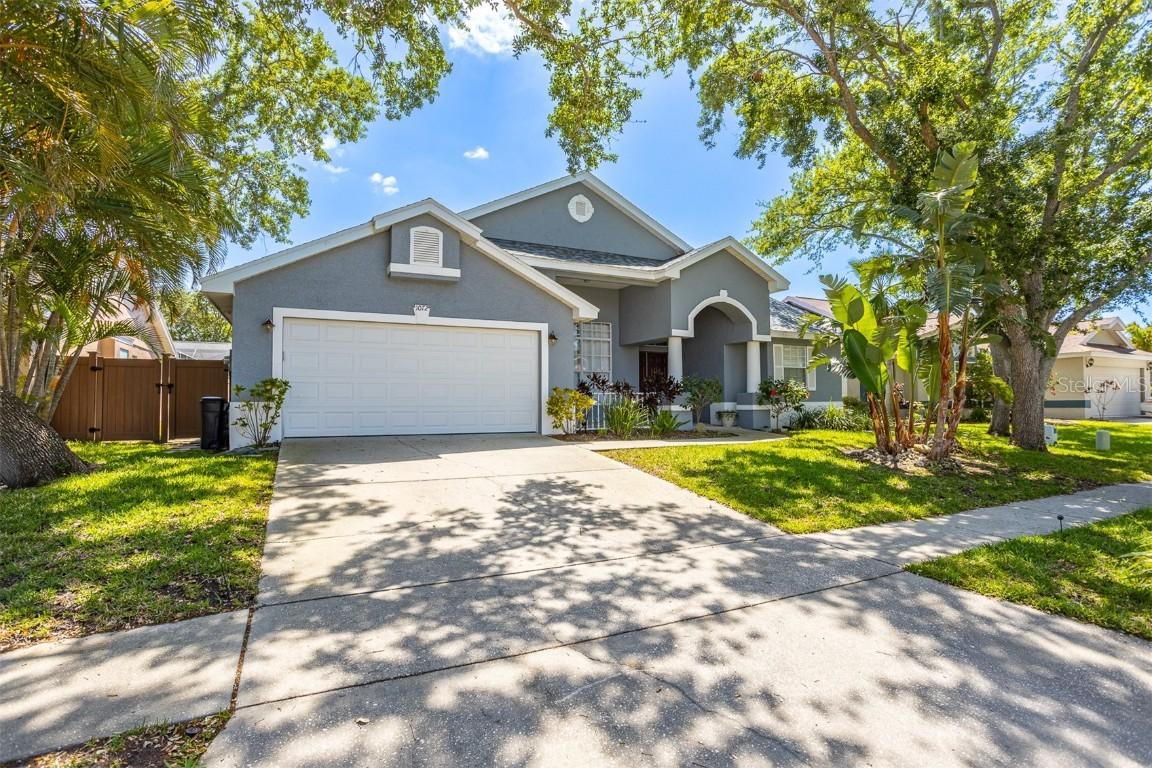 1072 Mainsail Dr., Tarpon Springs, FL 34689