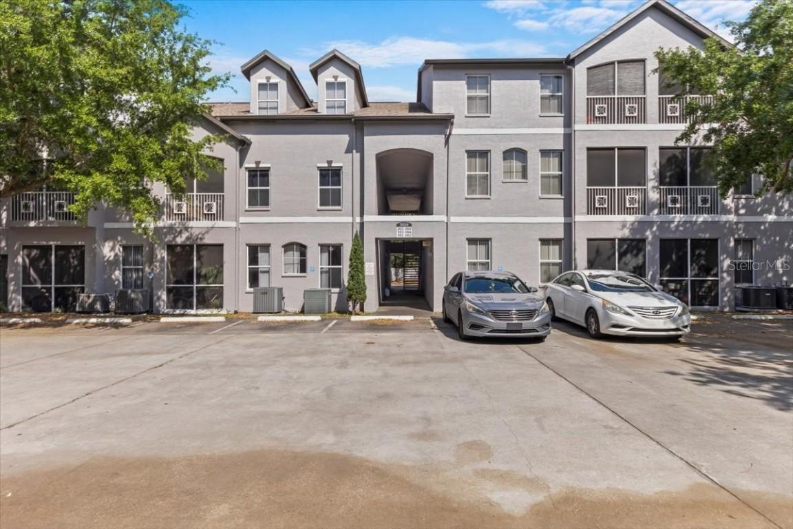 5024 Sunridge Palms Dr. #101, Tampa, FL 33617