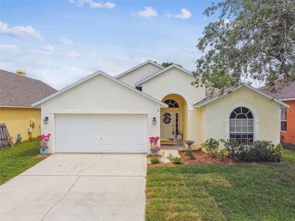 1318 Crimson Clover Ln., Wesley Chapel, FL 33543