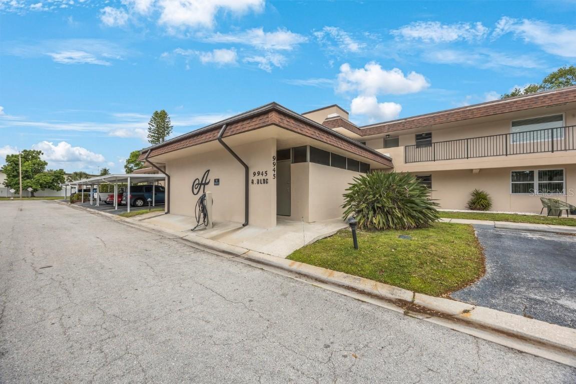 9945 47th Ave N Ave. #203, St Petersburg, FL 33708