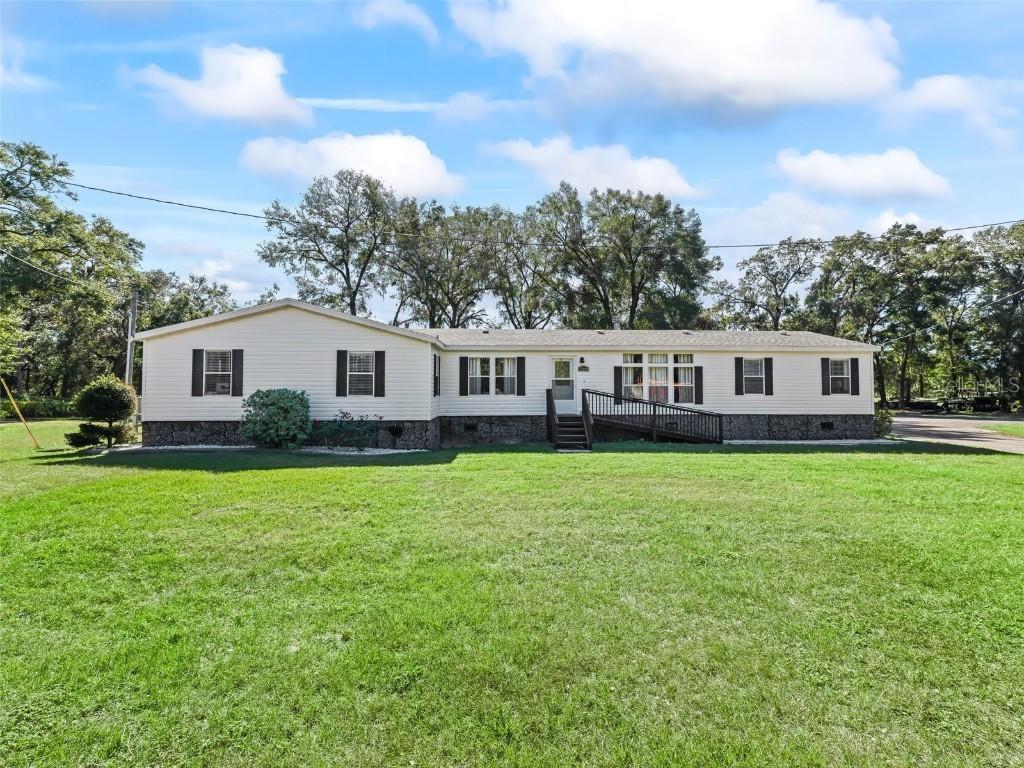 15680 SE 171st Ln., Weirsdale, FL 32195