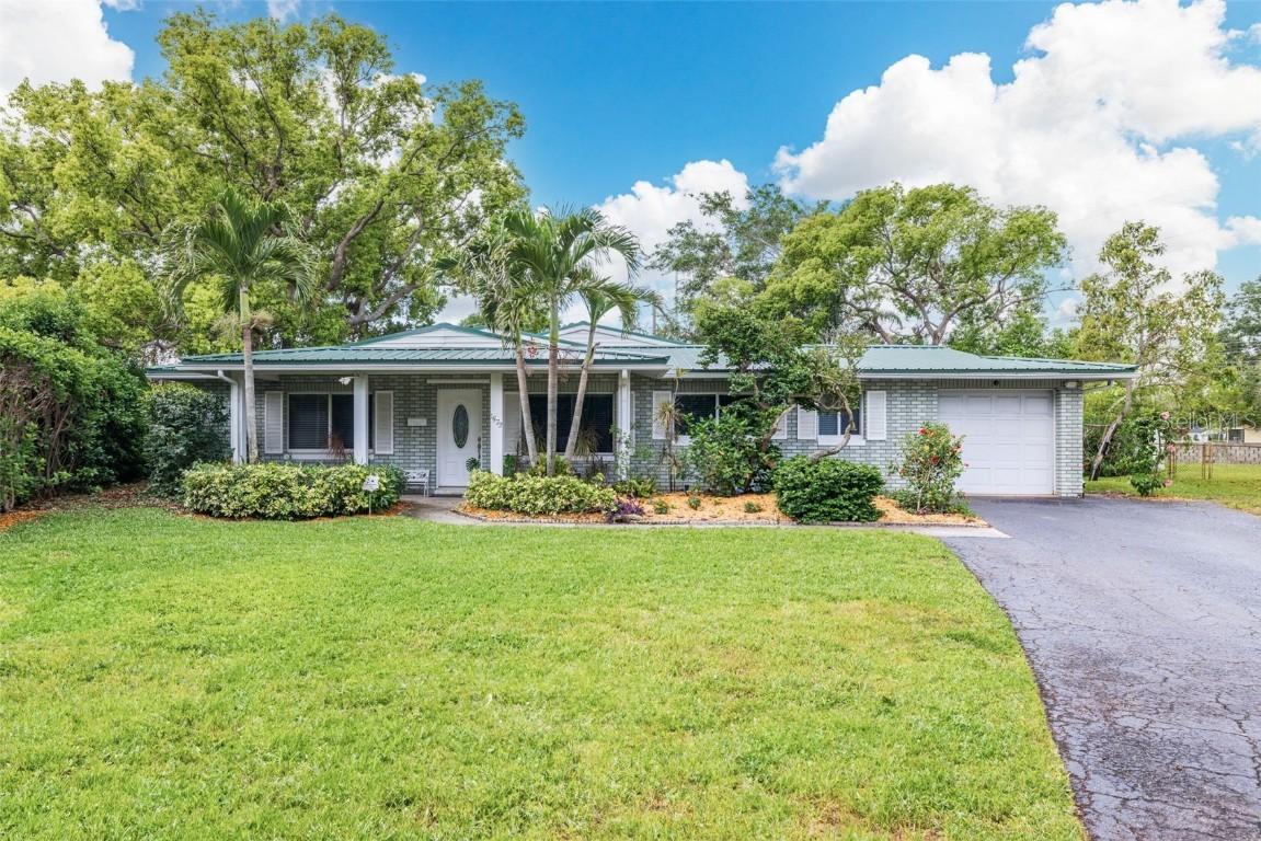 1572 84th Ave., St Petersburg, FL 33702