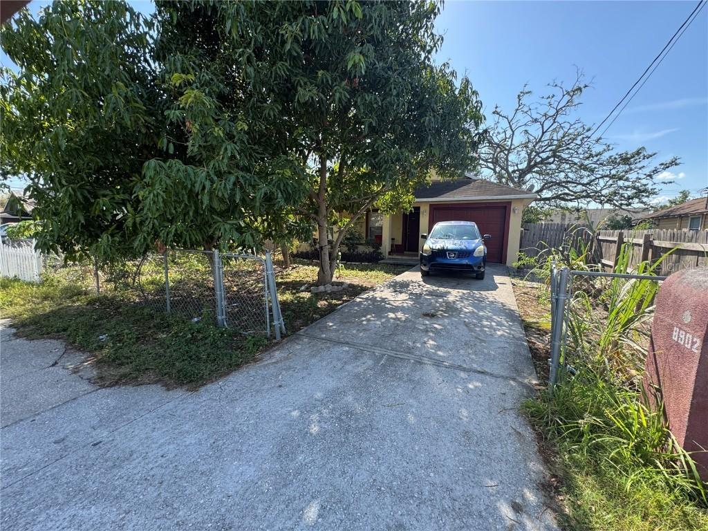 8902 N 13th St., Tampa, FL 33604