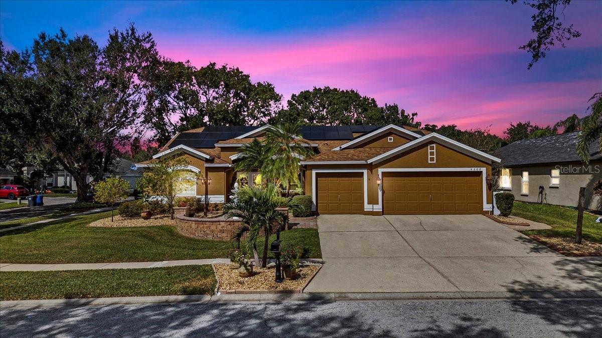 4508 Compass Oaks Dr., Valrico, FL 33596