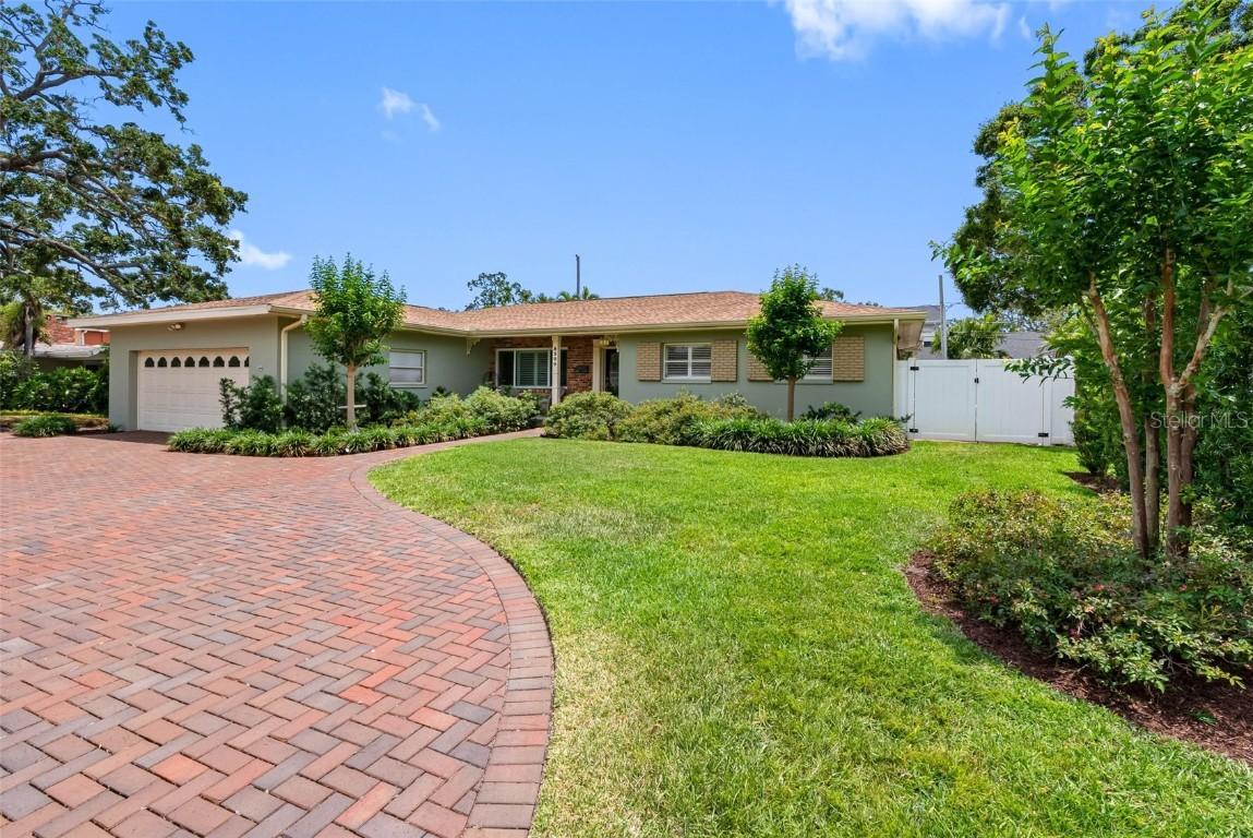 8300 37th Ave., St Petersburg, FL 33710