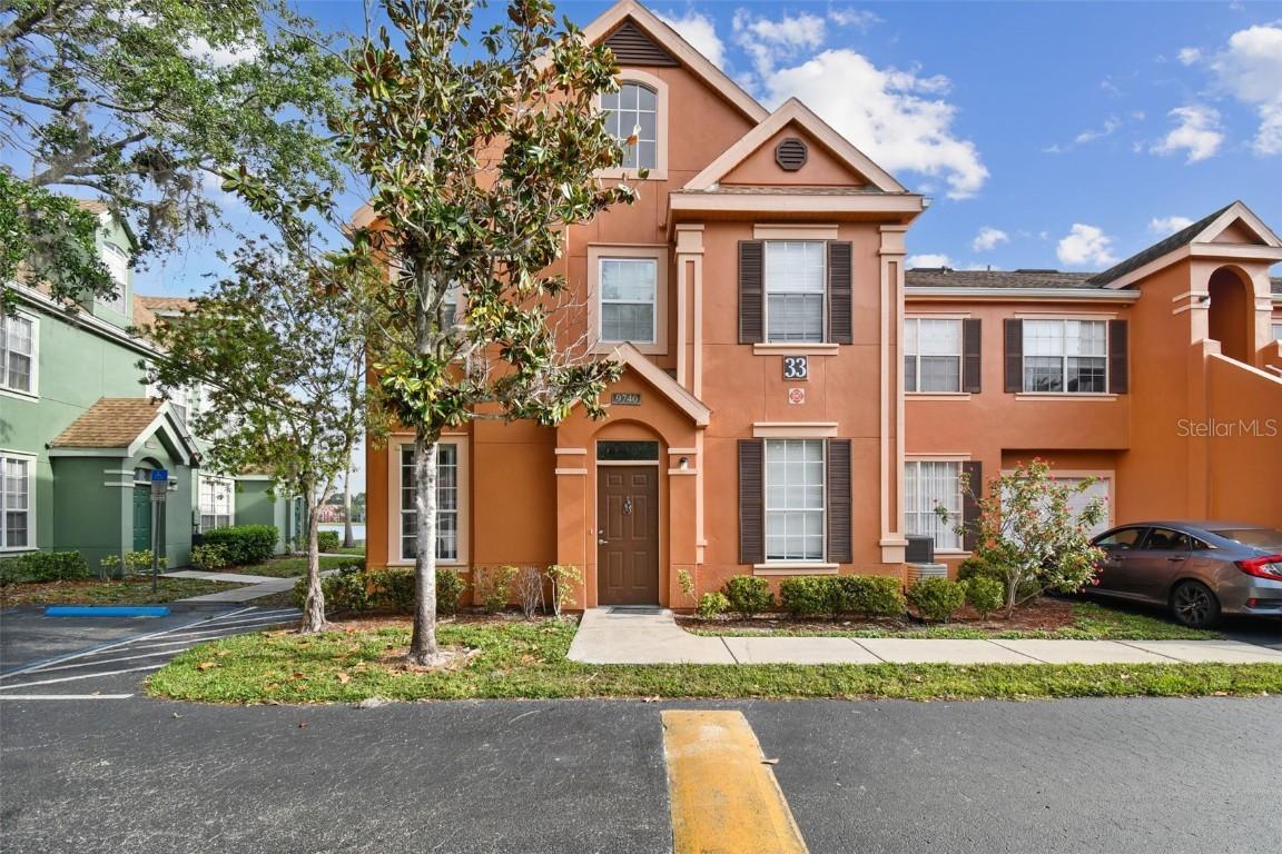 9740 Lake Chase Island Way, Tampa, FL 33626