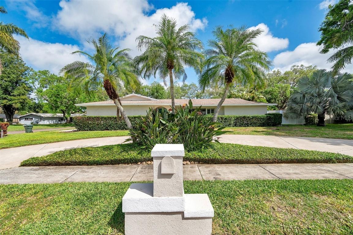2216 El De Oro Dr., Clearwater, FL 33764