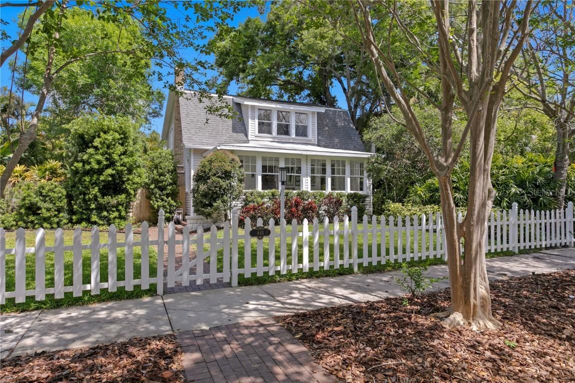 841 24th Ave., St Petersburg, FL 33704