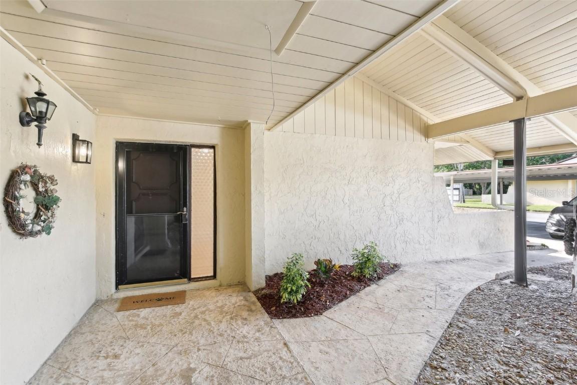 1203 16th Cir., Largo, FL 33771