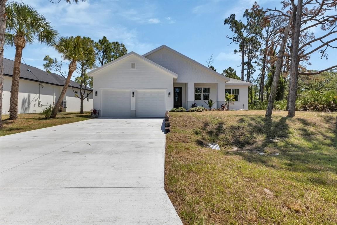 2444 Jacobs St., Port Charlotte, FL 33953