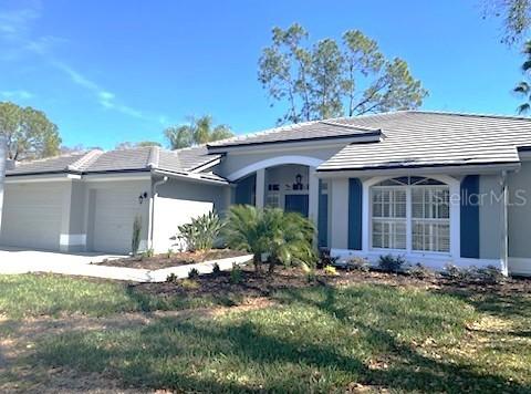 1003 Berkshire Ln., Tarpon Springs, FL 34688