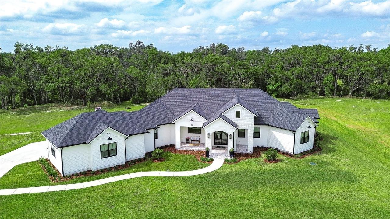 111 Alafia Estates Ln., Plant City, FL 33567