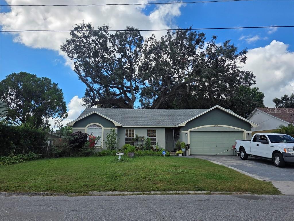 2114 W Hanna Ave., Tampa, FL 33604