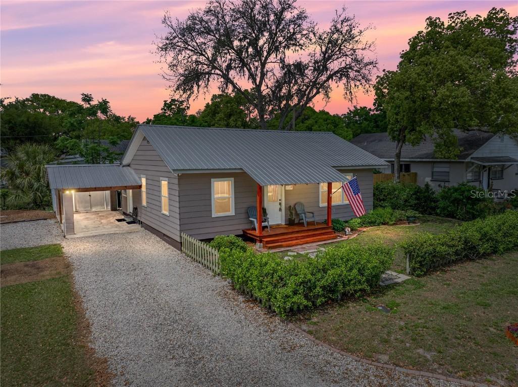 5713 13th St., Zephyrhills, FL 33542