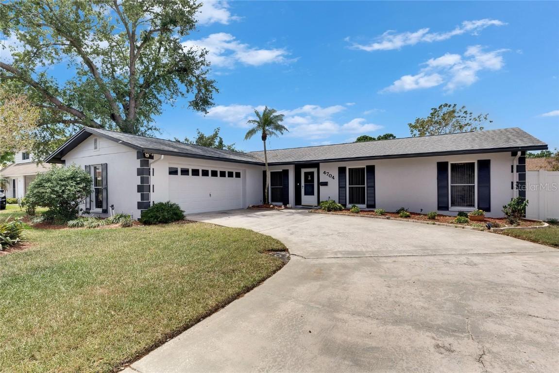 4704 Travertine Dr., Tampa, FL 33615
