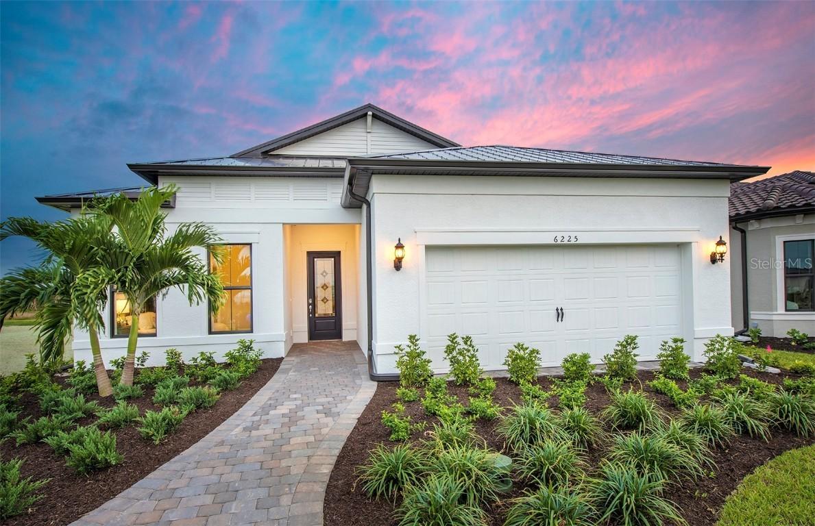 17909 Nadine Pl., Nokomis, FL 34275