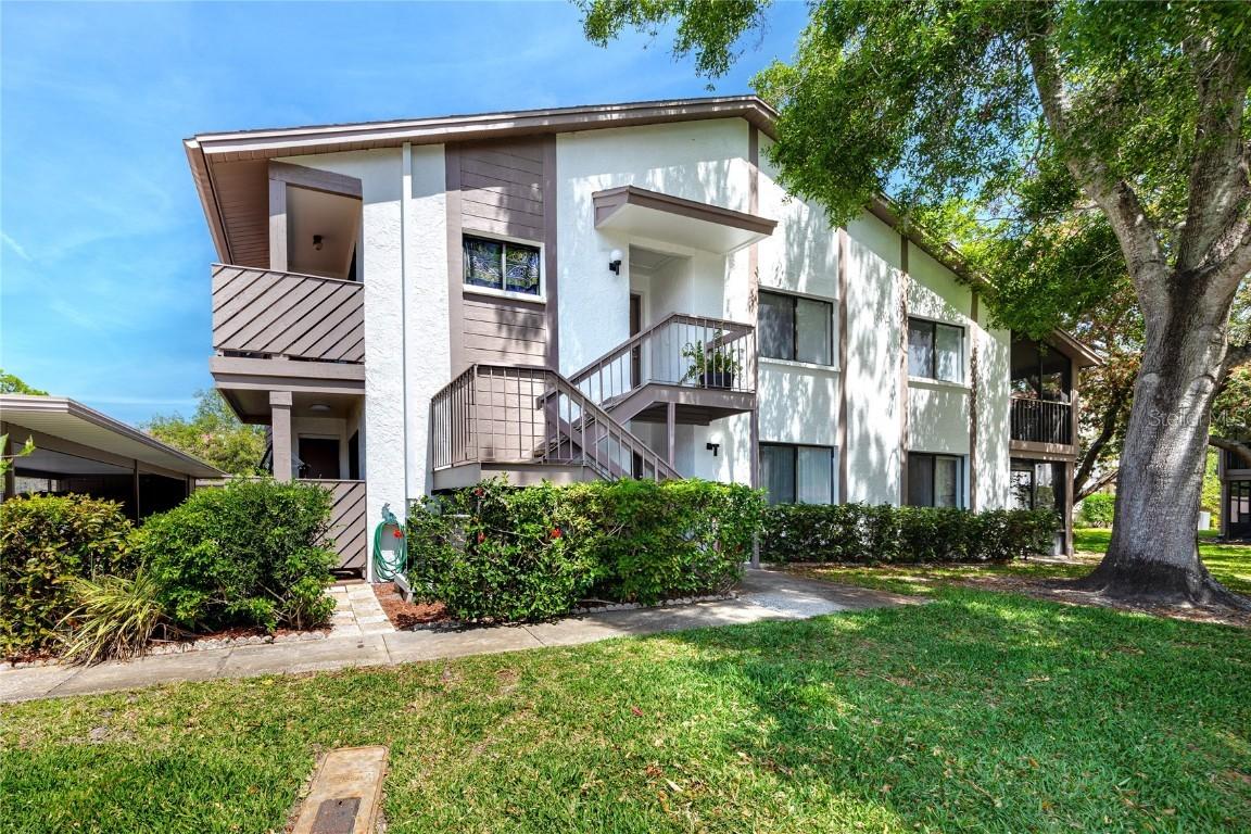 2363 Newburg Ln. #B, Safety Harbor, FL 34695