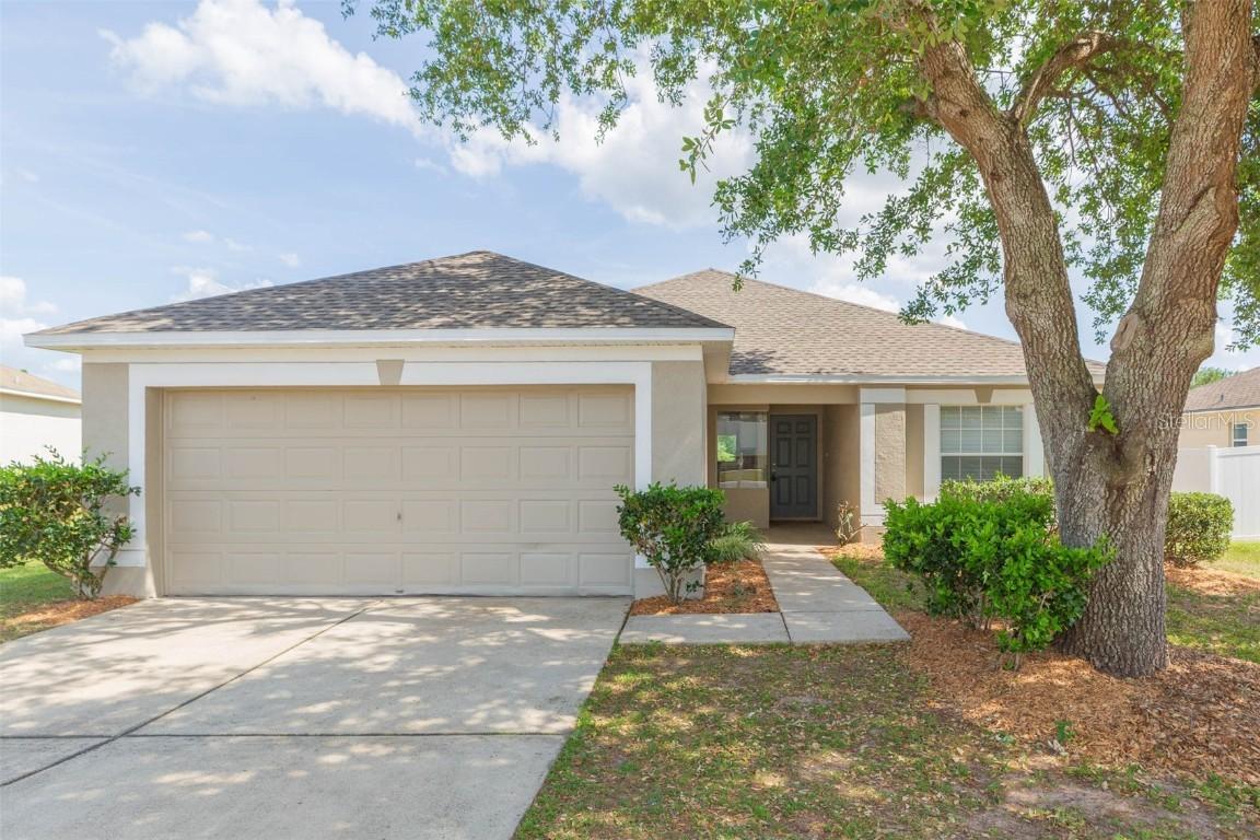 7939 Merchantville Cir., Zephyrhills, FL 33540