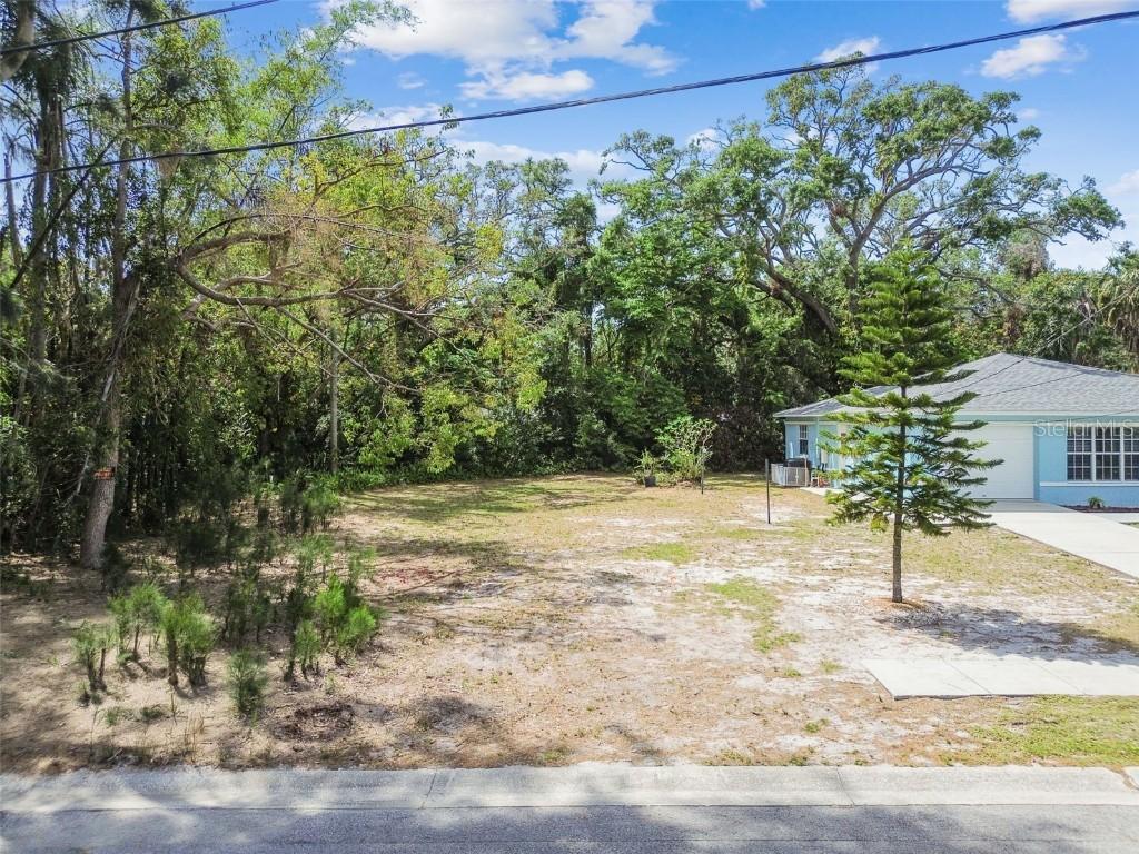 709 6th St., Largo, FL 33770