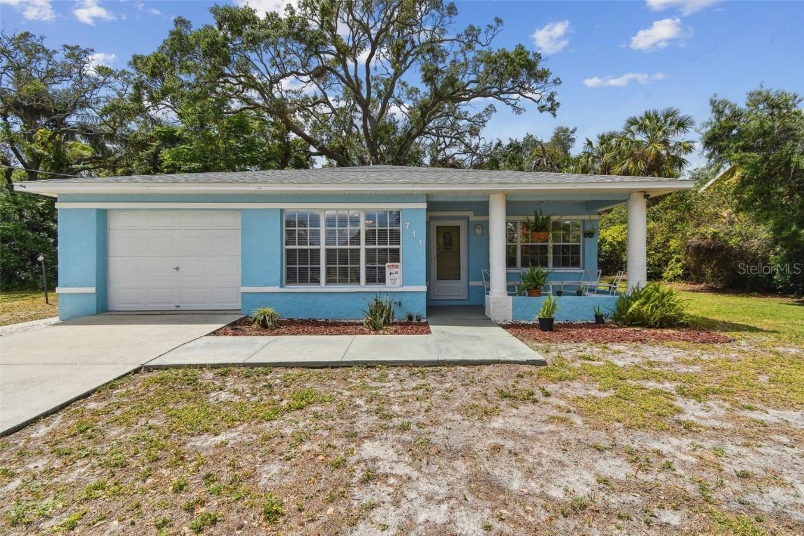 711 6th St., Largo, FL 33770