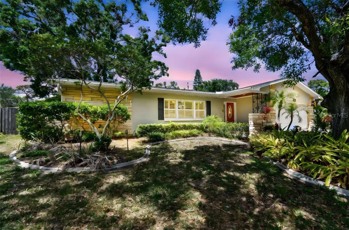 1320 Whispering Pines Dr., Clearwater, FL 33764