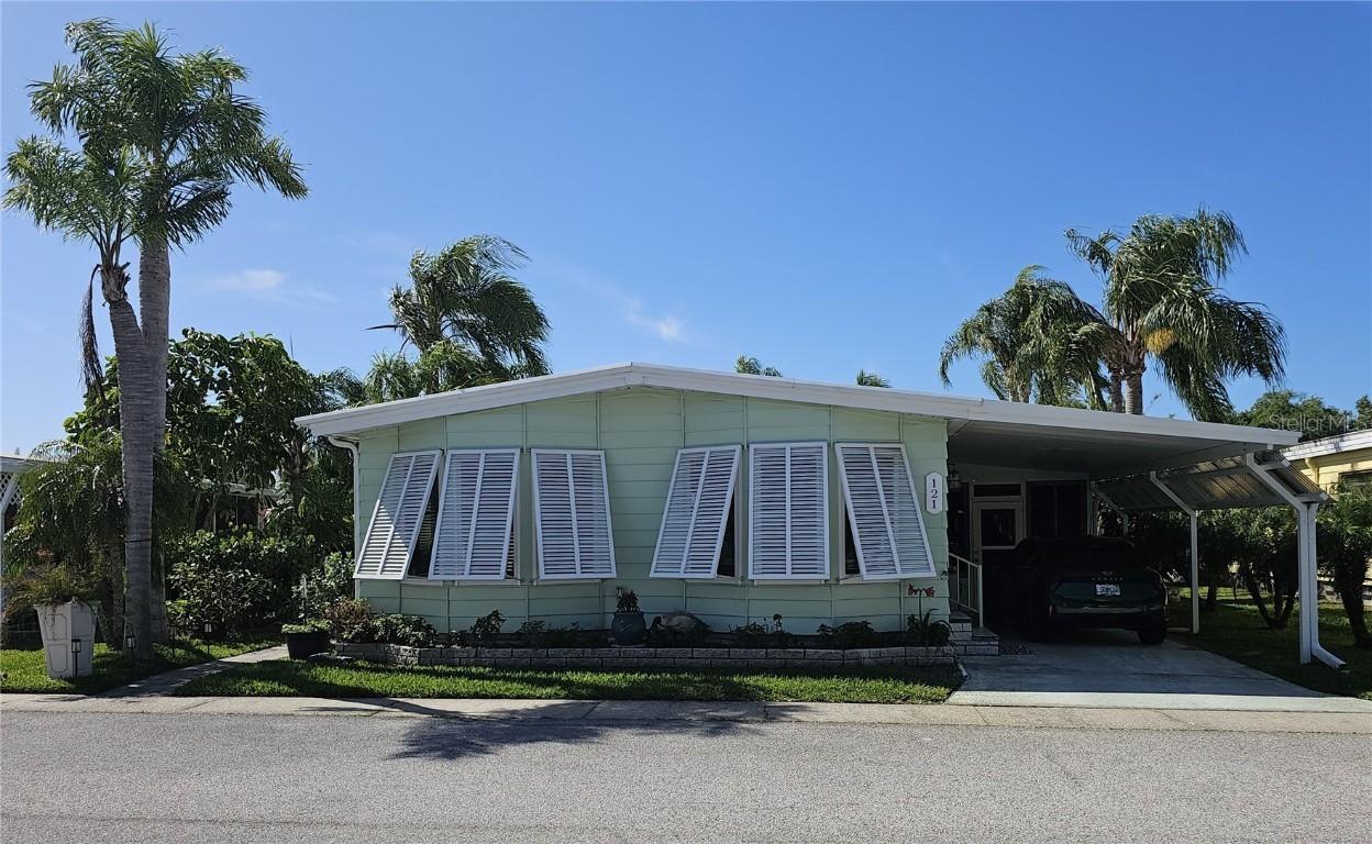 121 Dolphin Dr., Oldsmar, FL 34677