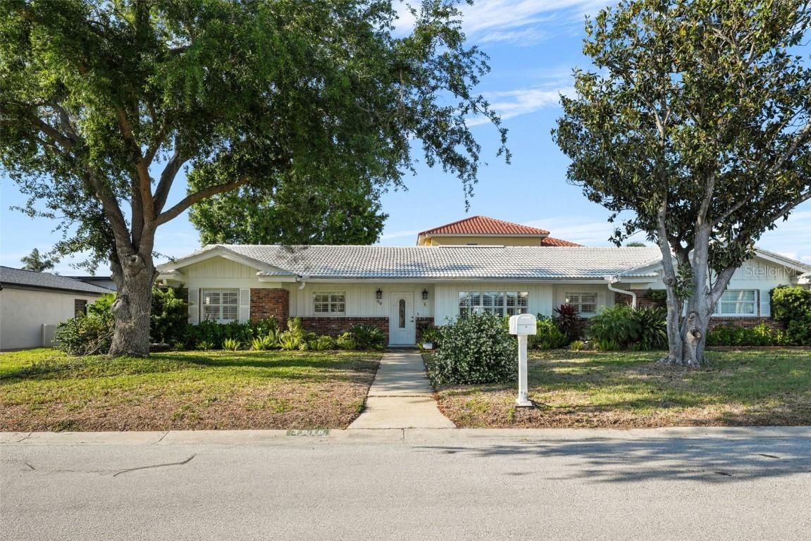 3918 Versailles Dr., Tampa, FL 33634
