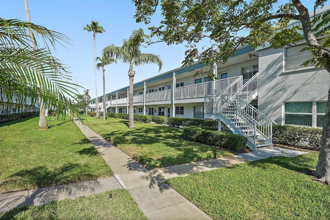5246 81 St. #24, St Petersburg, FL 33709