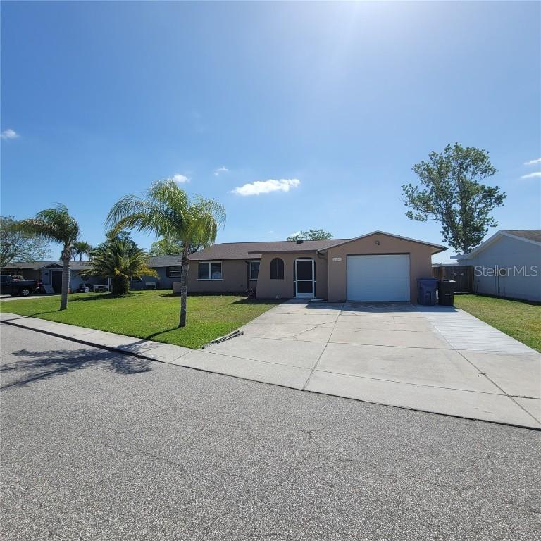 2110 Society Dr., Holiday, FL 34691