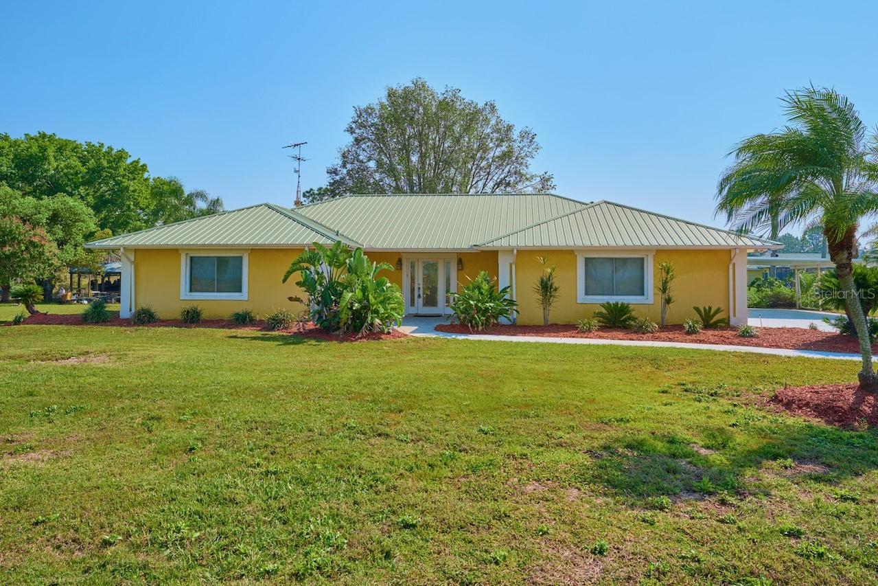 6589 Banyan Dr., Indian Lake Estates, FL 33855