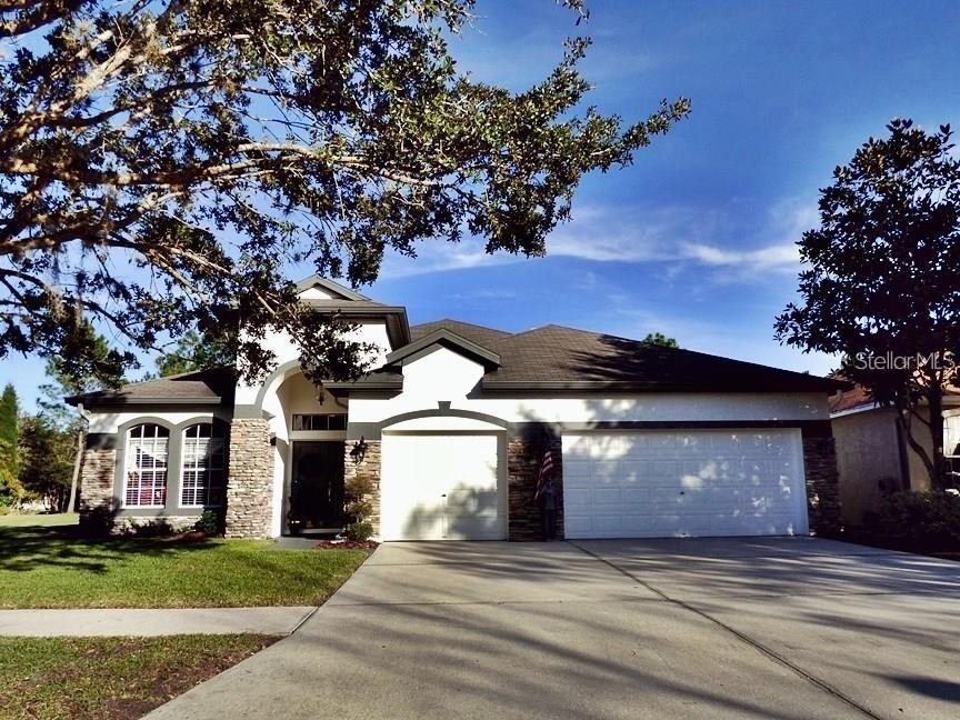 5832 Heronview Crescent Dr., Lithia, FL 33547