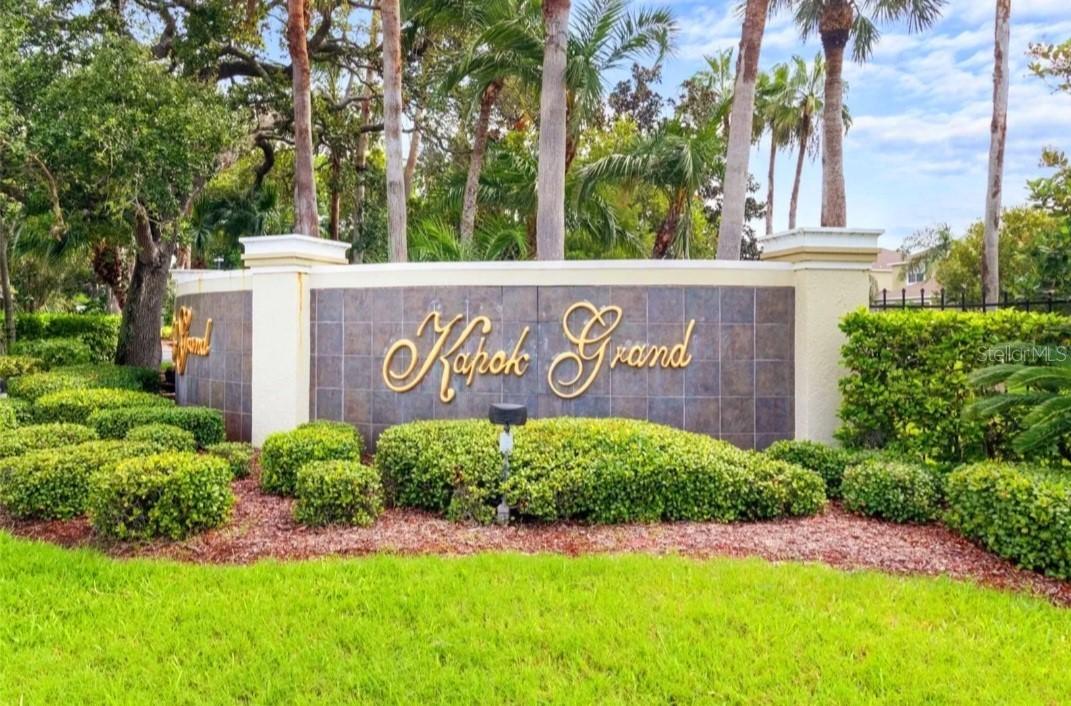 11246 Kapok Grand Cir., Madeira Beach, FL 33708