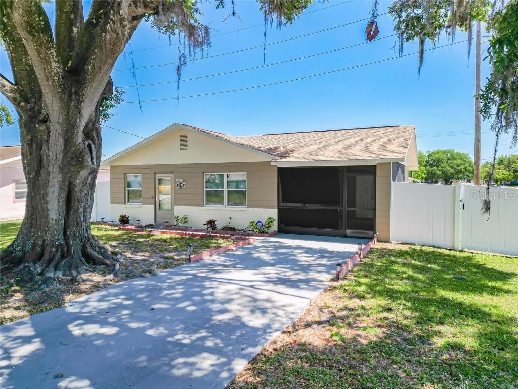 14734 11th St., Dade City, FL 33523