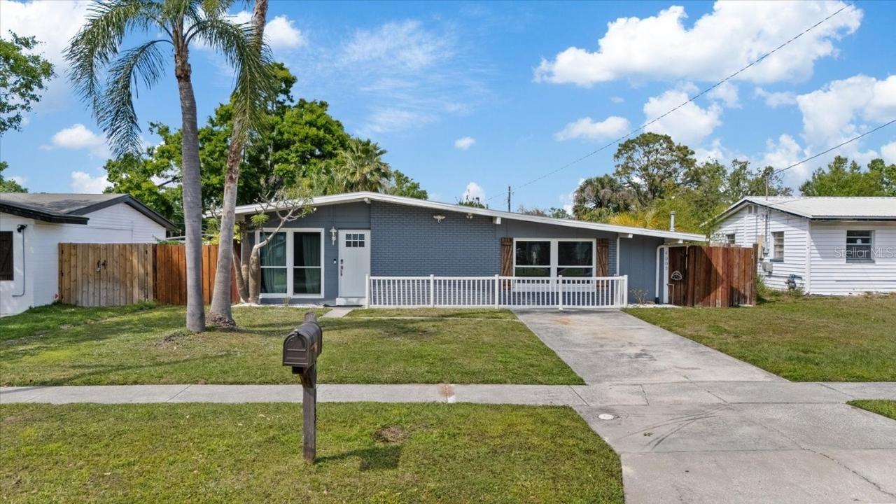 4003 W Bay Ave., Tampa, FL 33616