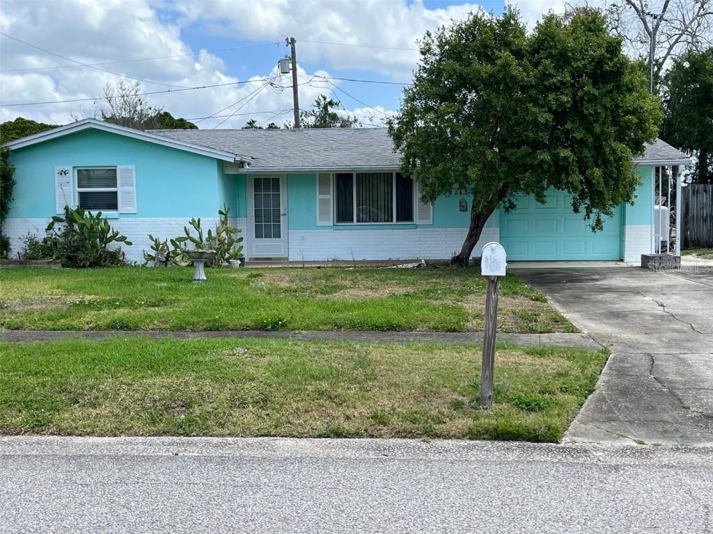1242 Ermine Dr., Holiday, FL 34690