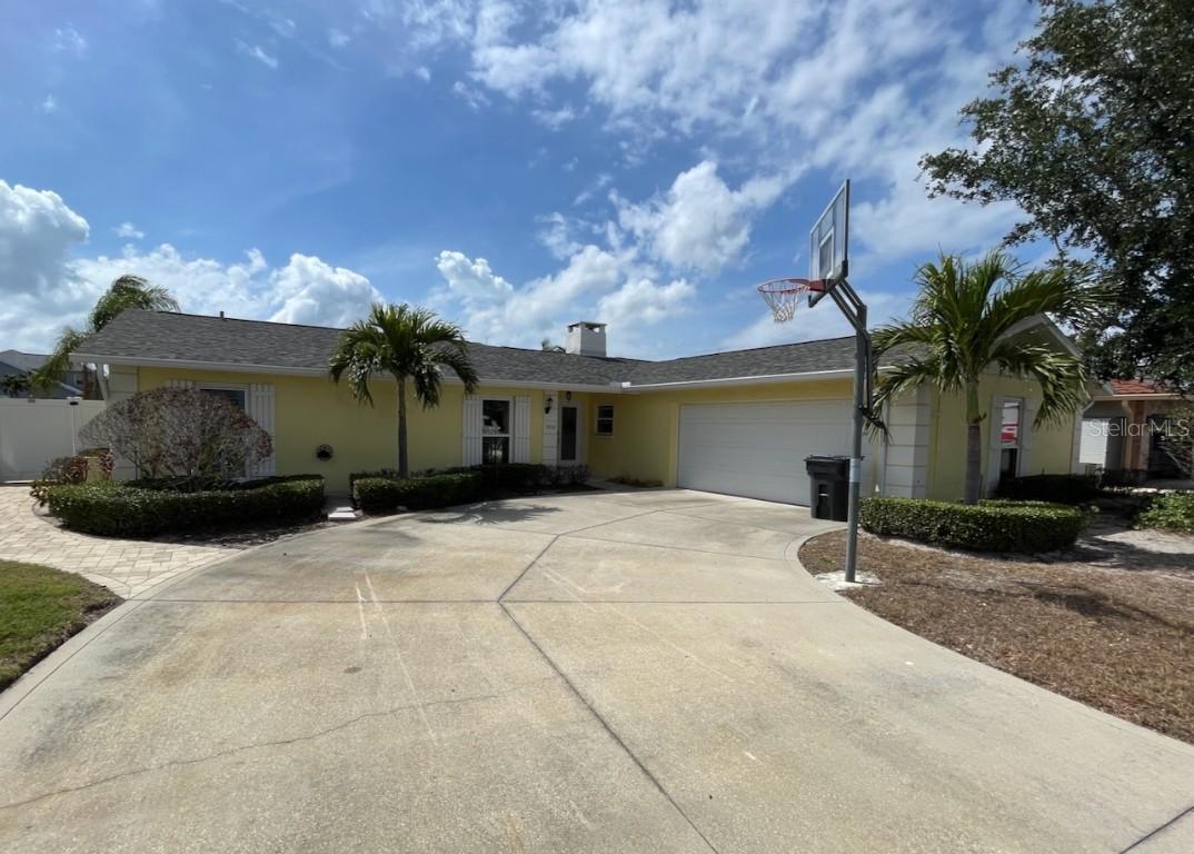 3914 Venetian Way, Tampa, FL 33634