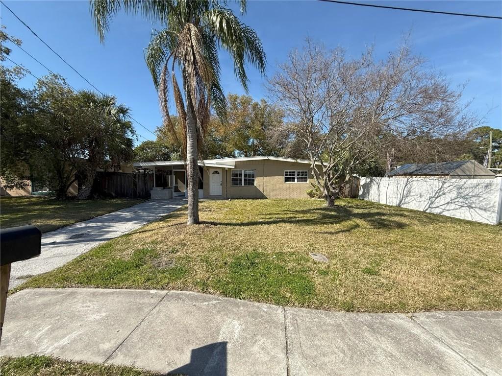 7366 Royal Palm Dr., New Port Richey, FL 34652