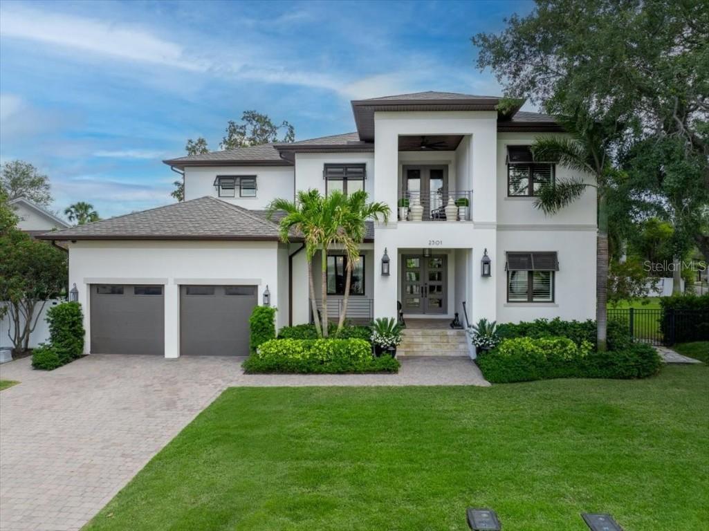2501 S Dundee St., Tampa, FL 33629