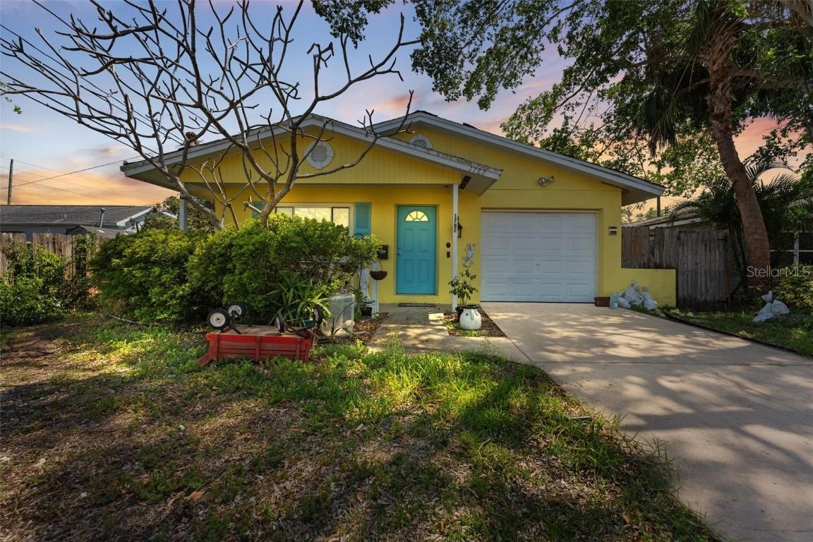 1782 Maryland Ave., St Petersburg, FL 33703