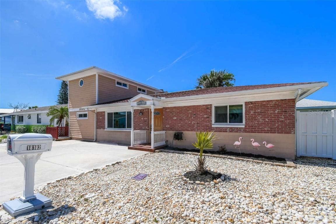 18102 2nd St E St., Redington Shores, FL 33708