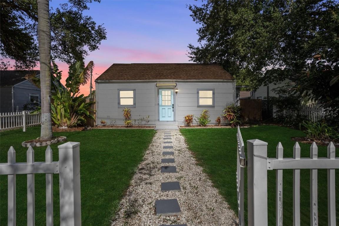 5618 Dr Martin Luther King Jr St., St Petersburg, FL 33703