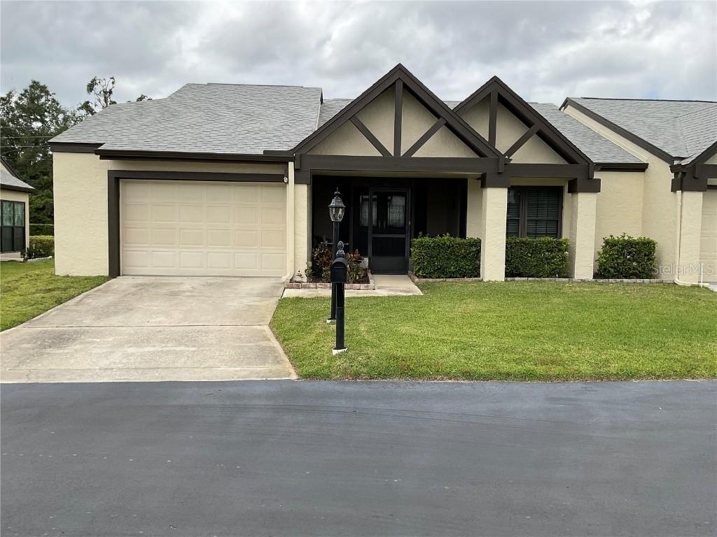 916 Rosewood Ln., Palm Harbor, FL 34684