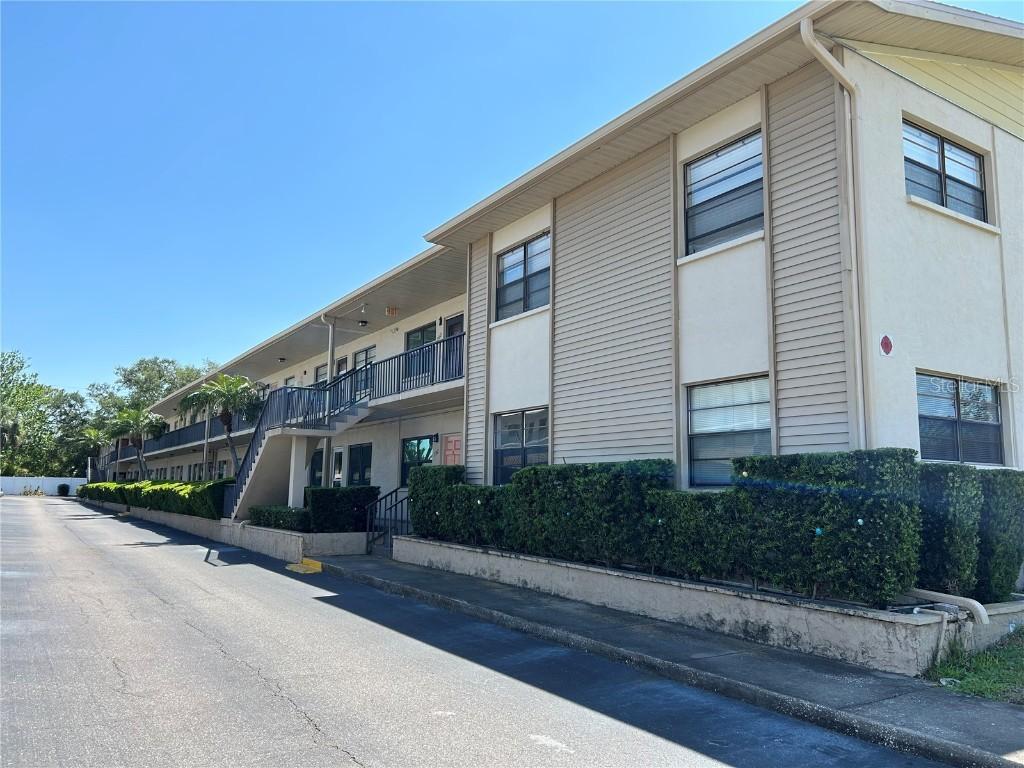 5967 Terrace Park Dr. #204, St Petersburg, FL 33709
