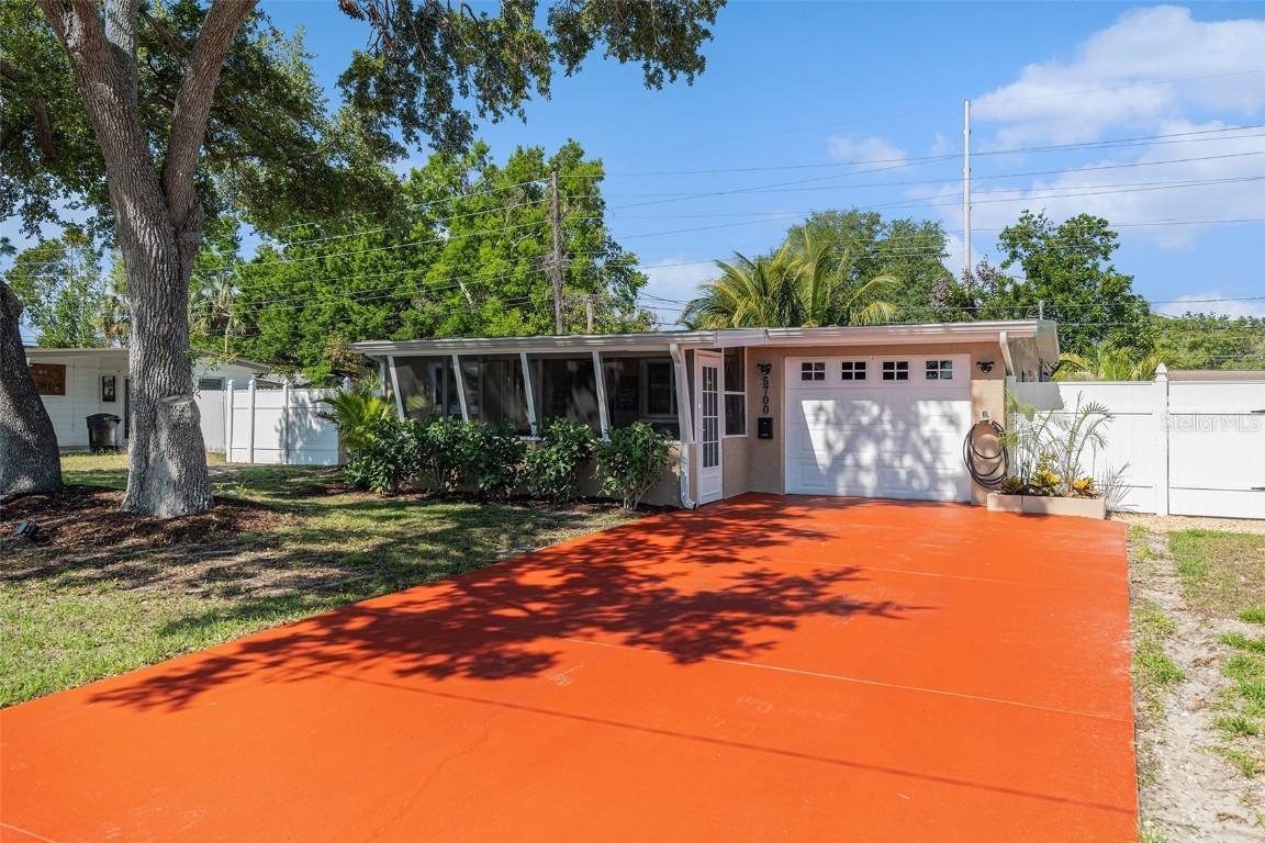 5700 Bay St., St Petersburg, FL 33703