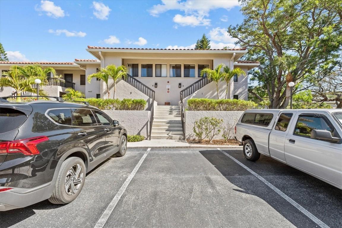 1800 Mariner Dr. #2, Tarpon Springs, FL 34689