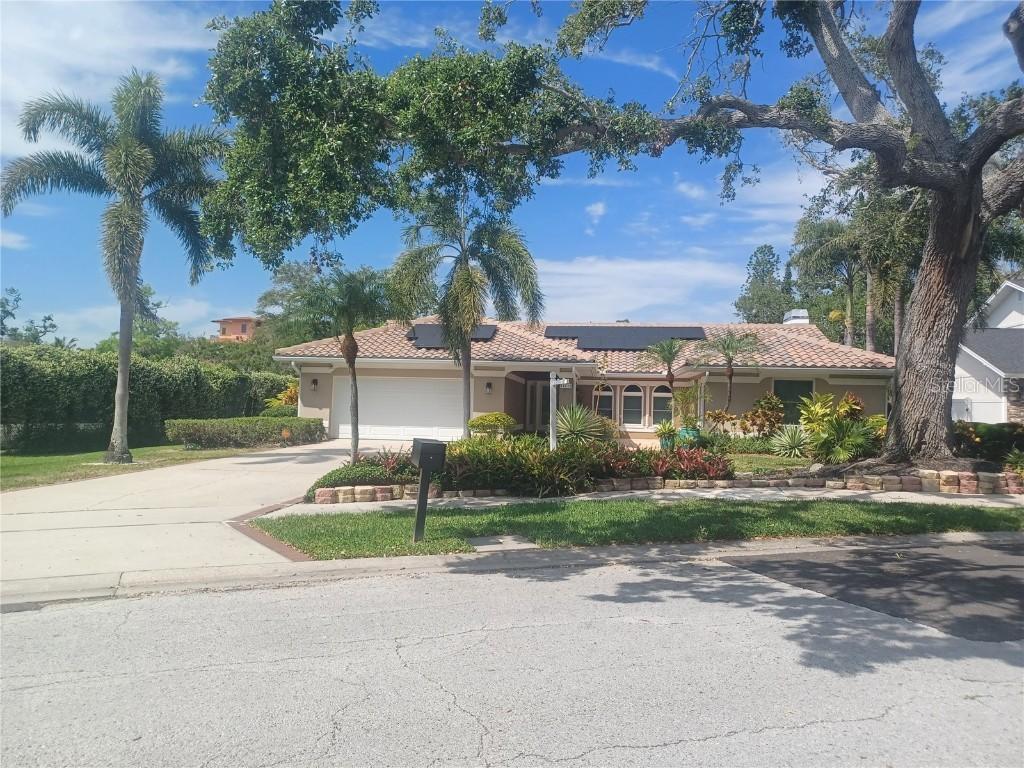 14115 Harborwood Dr., Largo, FL 33774