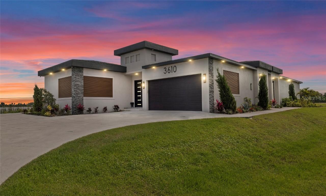 3610 Gulf City Rd., Ruskin, FL 33570