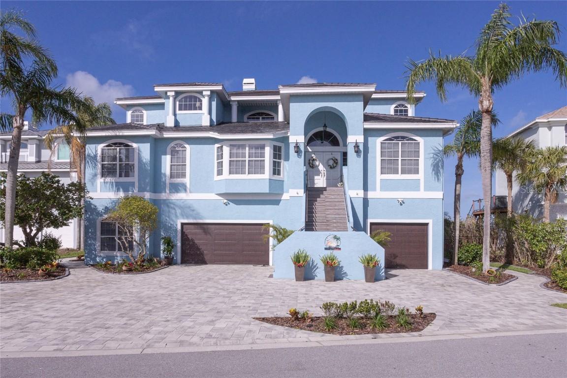 2111 Alexis Ct., Tarpon Springs, FL 34689