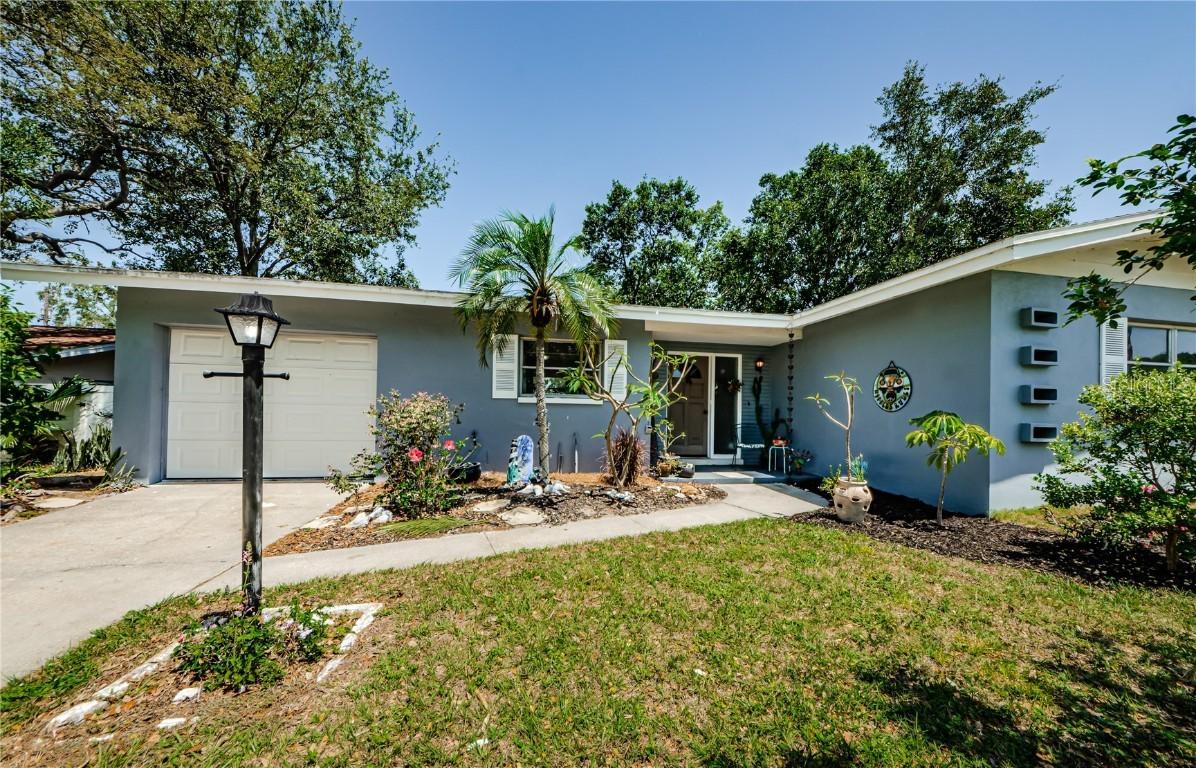 1942 Ashland Dr., Clearwater, FL 33763